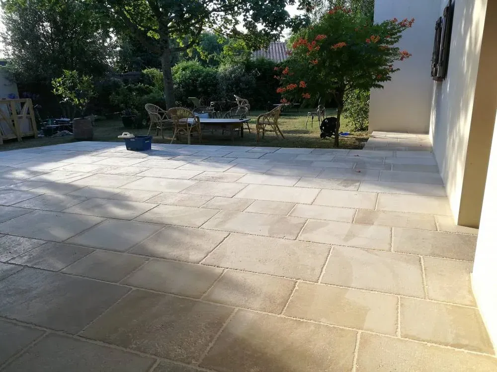 nos realisations amenagements exterieurs pergolas portail motorise car pot cloture et portail portillon et terrasse (27)