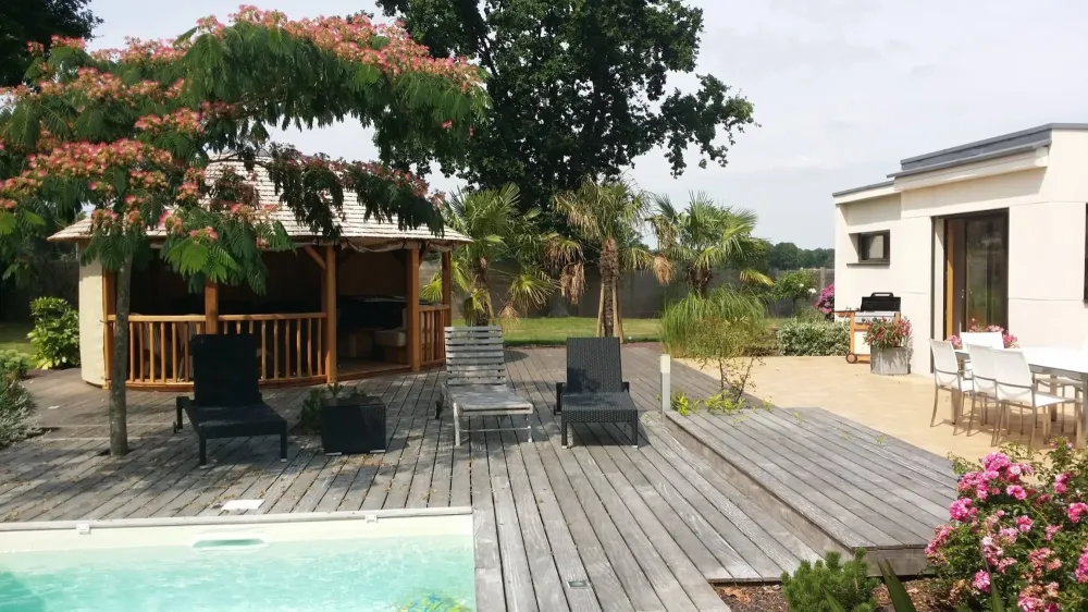 nos realisations amenagements exterieurs pergolas portail motorise car pot cloture et portail portillon et terrasse (50)