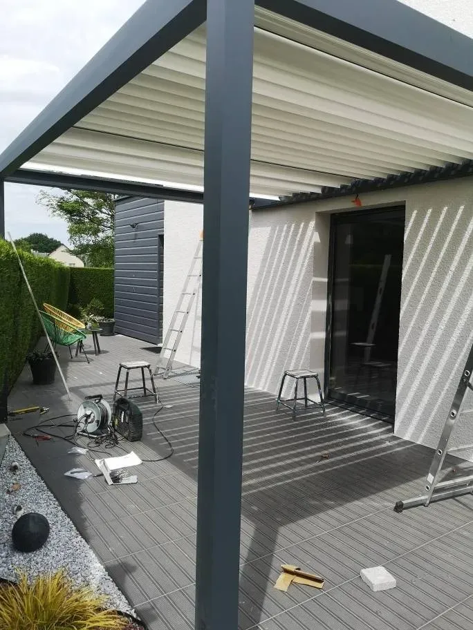 nos realisations amenagements exterieurs pergolas portail motorise car pot cloture et portail portillon et terrasse (8)